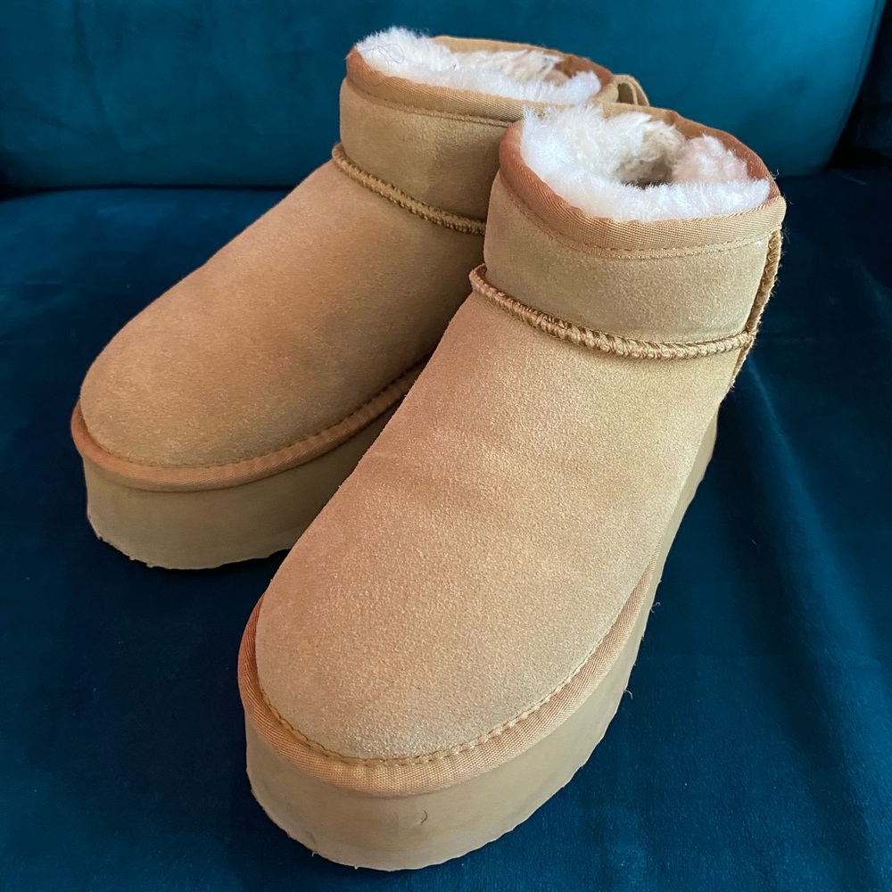 Leather shearling boots